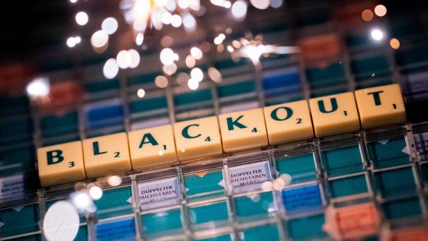 ++ THEMENBILD ++ BLACKOUT