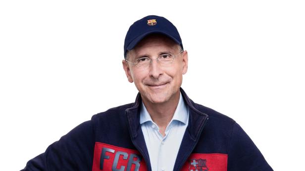 zu sehen ist der Politikwissenschafter Peter Filzmaier mit einer Kappe auf