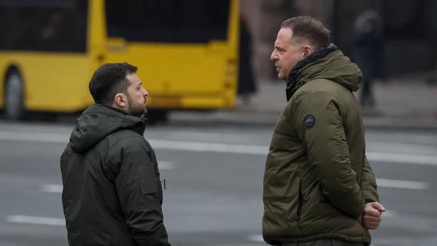 FILE PHOTO: Ukraine's President Zelenskiy speaks with Head of Presidential Office Yermak in Kyiv