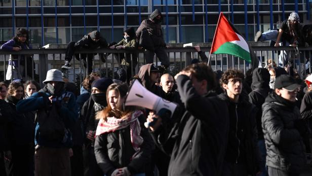 ITALY-UNION-STRIKE-PROTEST