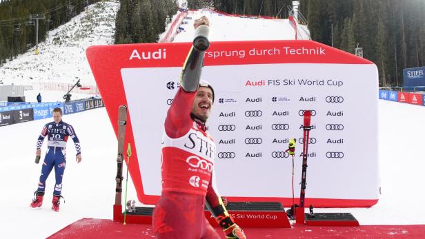 Stefan Brennsteiner freut sich in Copper Mountain über seinen ersten Sieg im Weltcup.