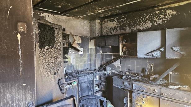 Ehepaar nach Küchenbrand im Spital