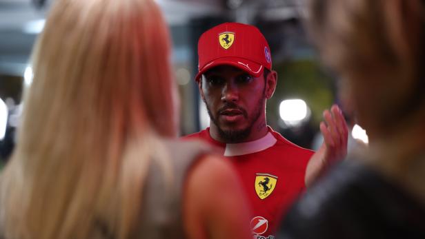 Lewis Hamilton in einer Interview-Situation.
