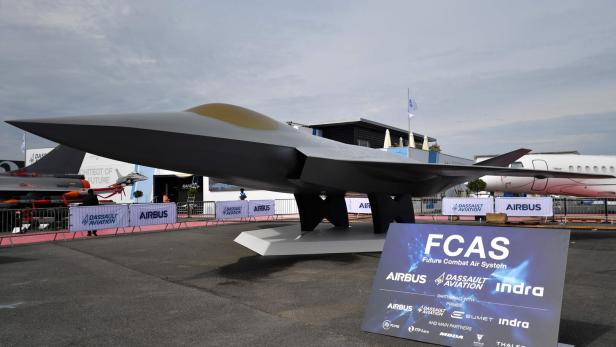 FRANCE-TRANSPORT-AVIATION-AIRSHOW