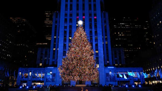 US-HOLIDAY-CHRISTMAS-TREE