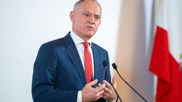 GEWALTSCHUTZGIPFEL INNENMINISTERIUM "GEMEINSAM GEGEN GEWALT": KARNER