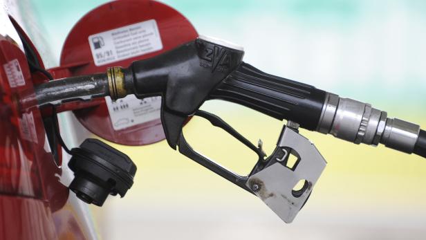 ARCHIVBILD/THEMENBILD: FALLENDE SPRITPREISE