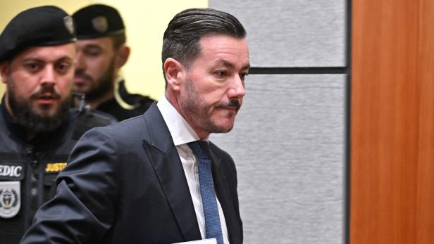 AUSTRIA-REAL-ESTATE-CORRUPTION-TRIAL