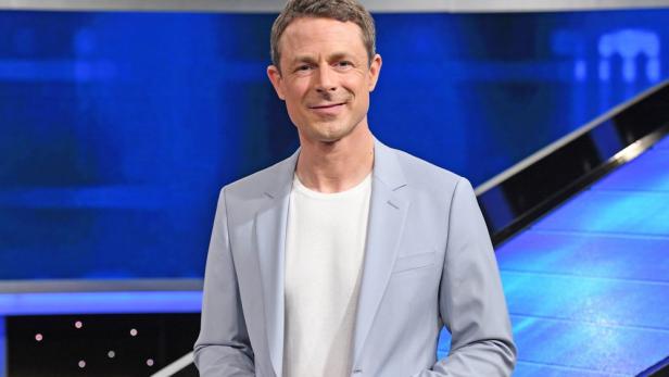 Moderator Alexander Bommes im Studio