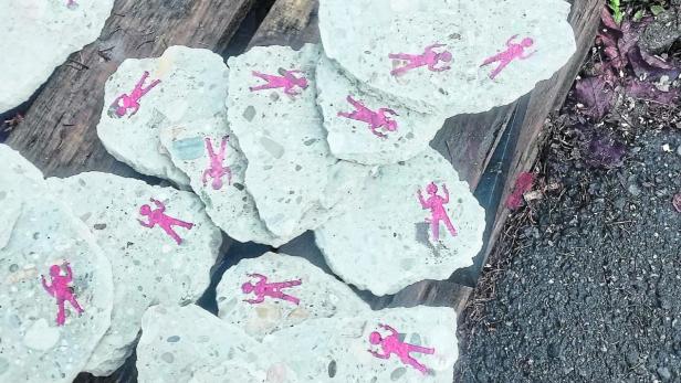 Topfuntersetzer vom Schutt der Baustelle Kaufhaus Lamarr