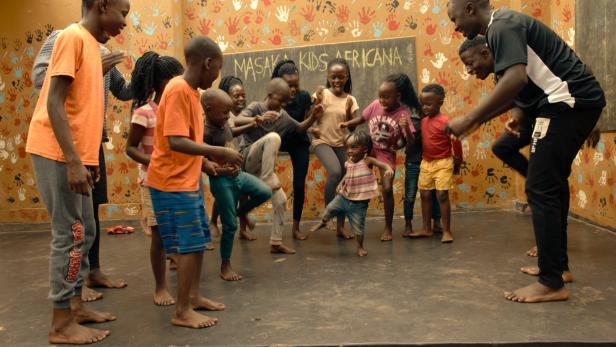Tanz-Sensation: Masaka Kids
