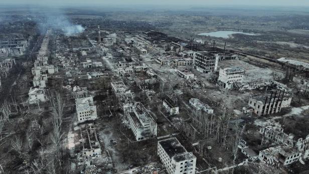 Massive Zerstörungen im  Donbass