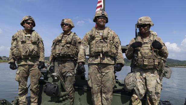 South Korea and US Combined Wet Gap Crossing  Exercise in Yeoju