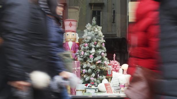 ++ THEMENBILD ++ 1. EINKAUFSSAMSTAG IM ADVENT / HANDEL / KONSUM