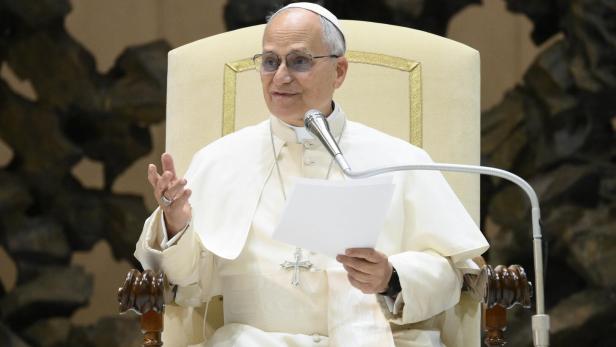 Pope Leo XIV holds audience with Vatican staff in Paul VI Hall