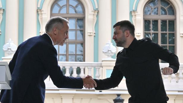 UKRAINE-RUSSIA-CANADA-CONFLICT-WAR-POLITICS-DIPLOMACY