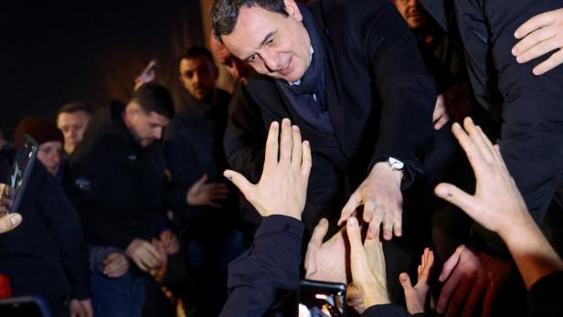 Kosovo holds snap parliamentary elections