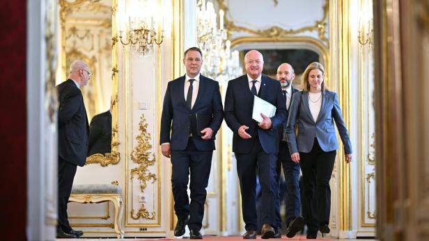 BUNDESPRÄSIDENT VAN DER BELLEN EMPFÄNGT PARTEIVORSITZENDE VON ÖVP, SPÖ UND NEOS