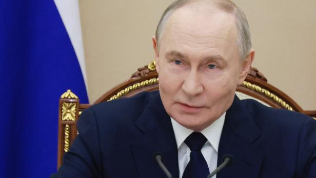President Putin chairs meeting to discuss Russia's 'special military operation' in Ukraine