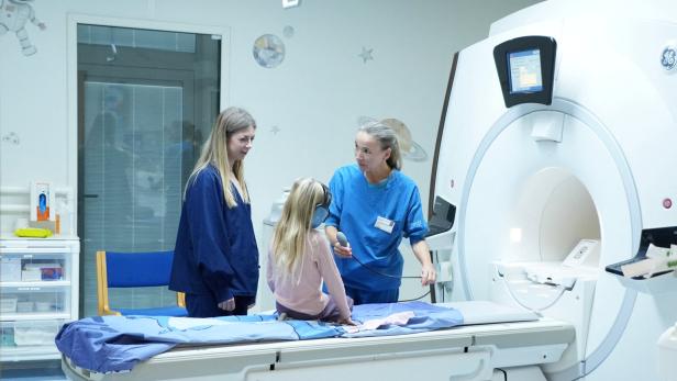 Aarhus University Hospital uses miniature model MRI LEGO sets as part of their Children Centered Care project