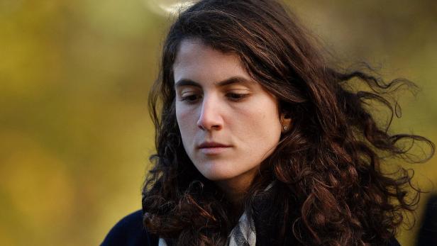 Kennedy-Enkelin Tatiana Schlossberg mit langen braunen Haaren