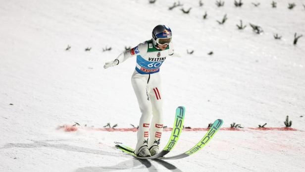 Stephan Embacher landete beim Neujahrsspringen in Garmisch zum zweiten Mal in der Karriere auf dem Stockerl
