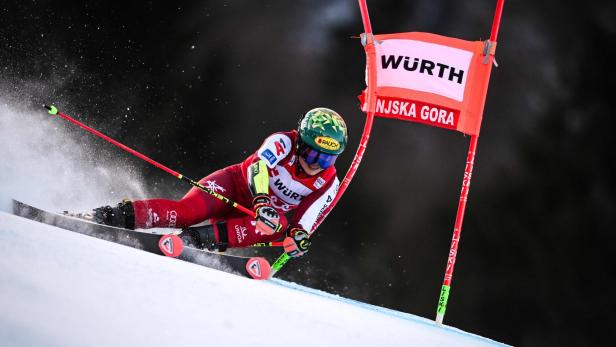 Julia Scheib im Riesentorlauf von Kranjska Gora