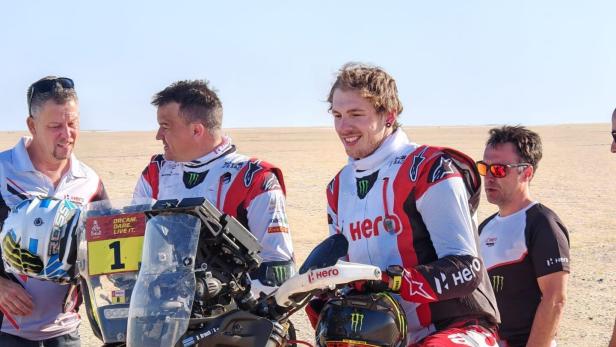 Tobias Ebster auf seiner Hero-Maschine.