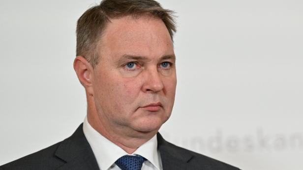 Austrian government leaders hold press conference