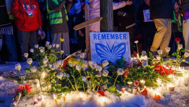 TOPSHOT-US-MIGRANTS-ICE