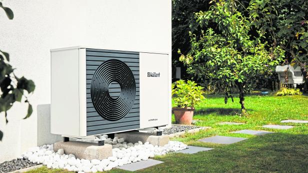 Wärmepumpe an der Hausmauer