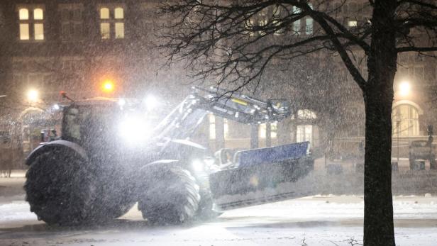 GERMANY-WINTER-SNOW-WEATHER