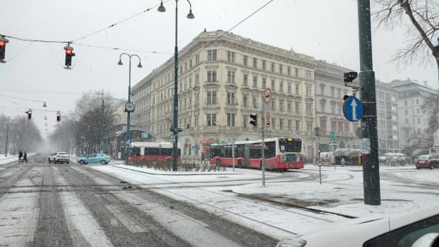 Schneefall in Wien. 