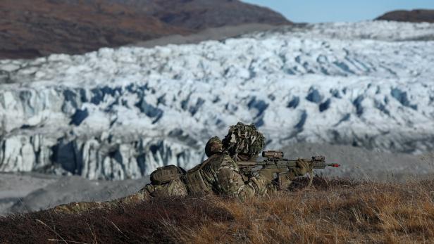 Military drills in Greenland