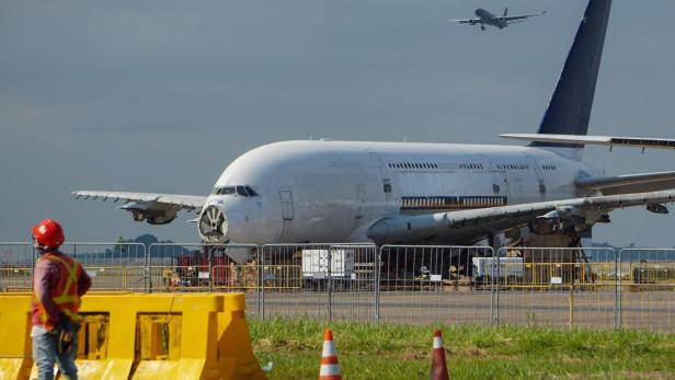 Ein ausgemusterter A380 von Singapore Airlines