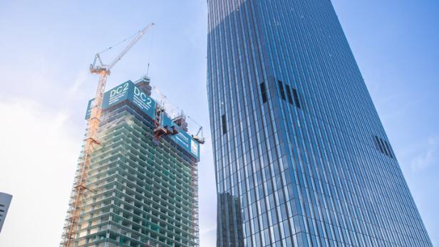 In Bau: Der Büro- und Wohnturm DC 2 in der Donaustadt in Wien.