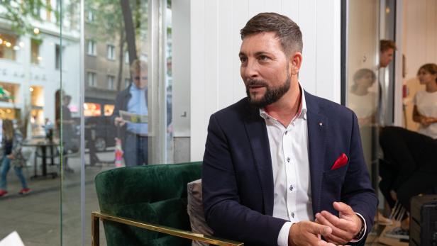 Markus Rumelhart, Bezirksvorsteher Mariahilf