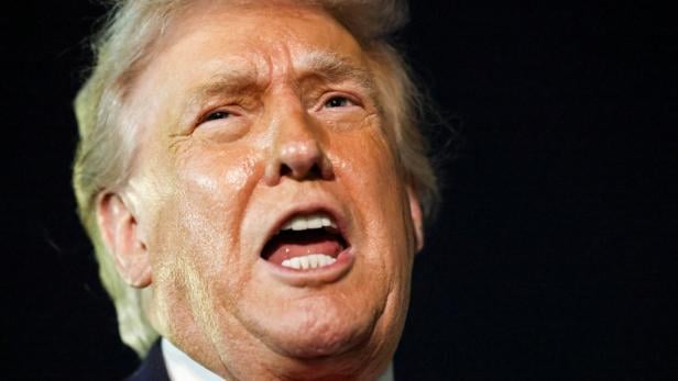 U.S. President Trump departs for Washington from Florida