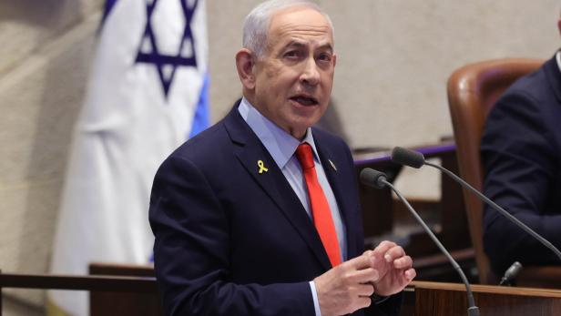 Netanyahu addresses debate raised by opposition in Knesset plenum