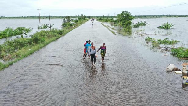 TOPSHOT-MOZAMBIQUE-WEATHER-FLOOD
