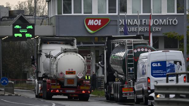 Eine Raffinerie des ungarischen Ölkonzerns MOL in Szazhalombatta.