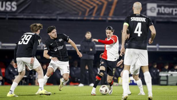 Nachlaufspiel für Sturm in Rotterdam