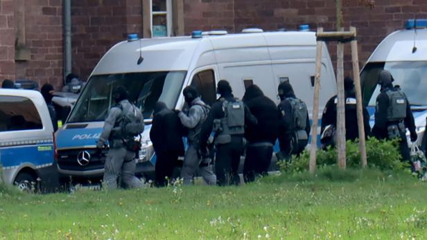 Haftvorführung nach Razzia gegen mutmaßliche Rechtsextreme