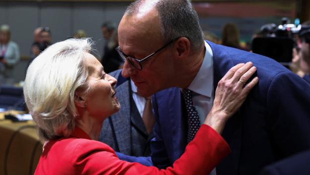 EU leaders hold special summit to discuss transatlantic relationship