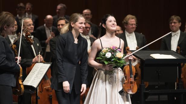 Karina Canellakis und Maria Dueñas.