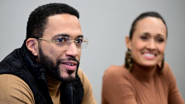 "VIENNA CALLING" CESAR SAMPSON UND ALICE TUMLER