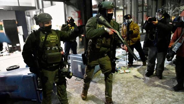 US-IMMIGRATION-ICE-SHOOTING