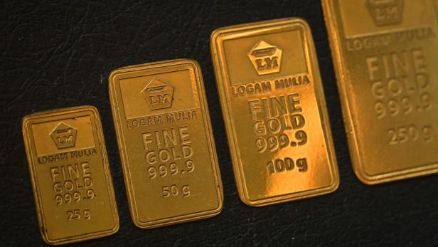 FILES-INDONESIA-ECONOMY-GOLD