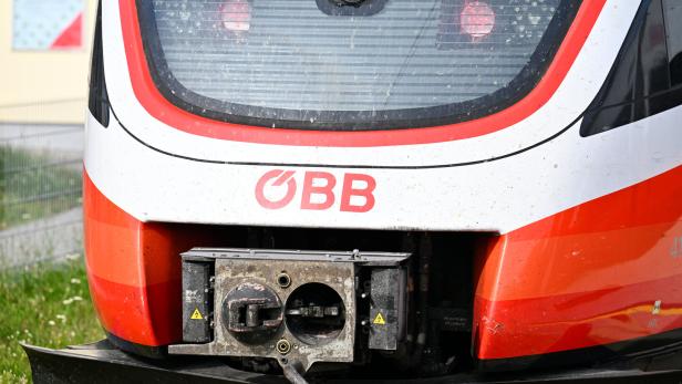 ++ THEMENBILD ++ ÖBB / BAHN / ZUG / EISENBAHN / VERKEHR / ÖFFENTLICHE VERKEHRSMITTEL