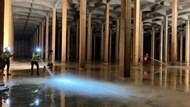 Bausteller größter Wasserbehälter der Welt Wien Niederösterreich